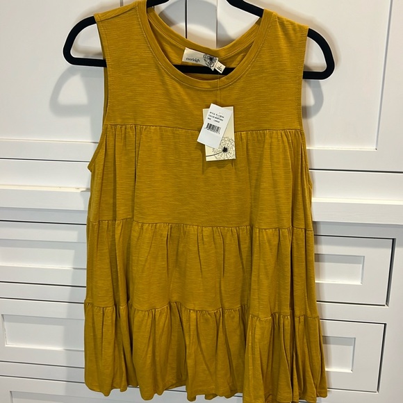 everleigh Tops - NWT everleigh tank